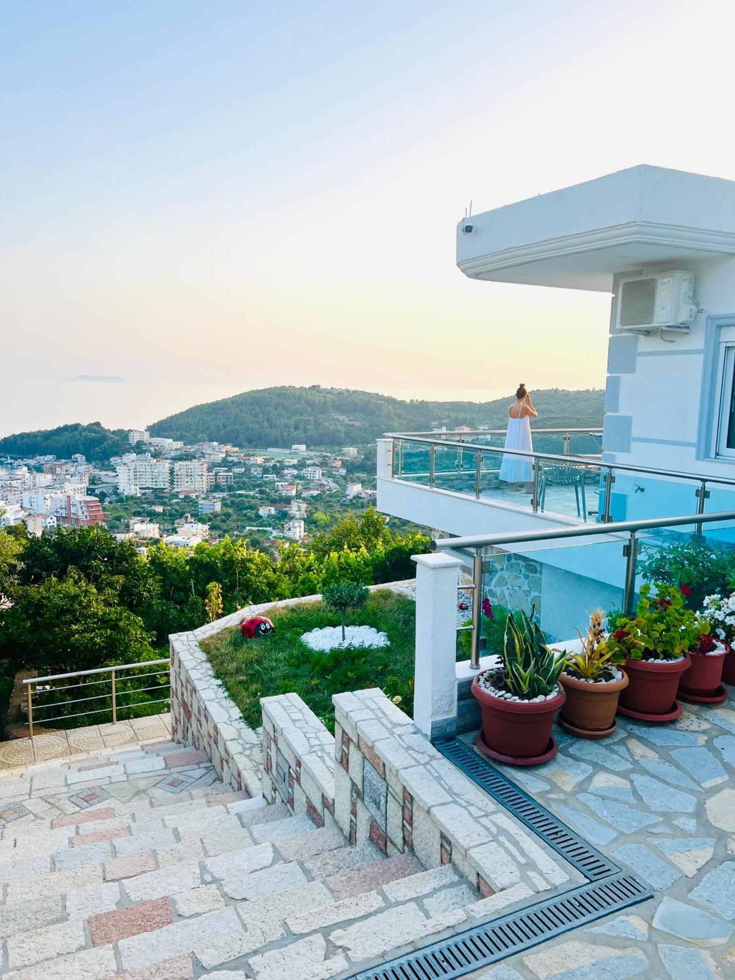 Mistral Inn Himarë Dış mekan fotoğraf